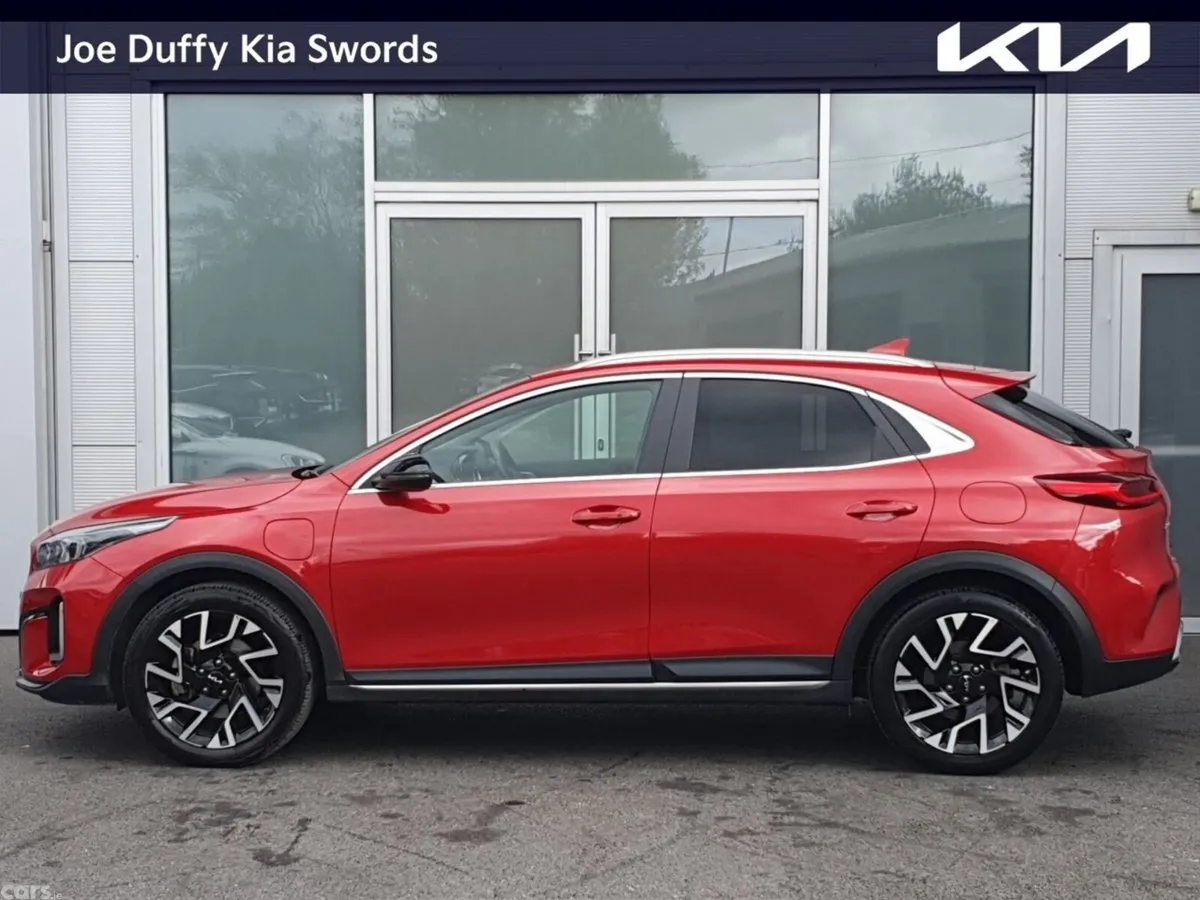 Kia XCeed Hatchback, Petrol Plug-in Hybrid, 2023, Red