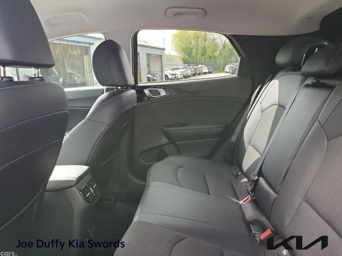 Kia XCeed Hatchback, Petrol Plug-in Hybrid, 2023, Red