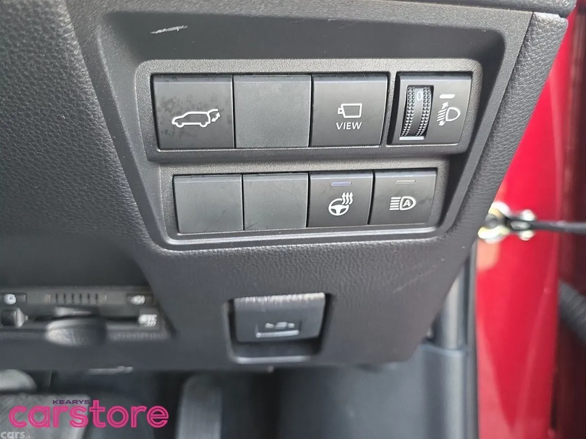 Toyota Yaris Cross Hatchback, Petrol, 2022, Red