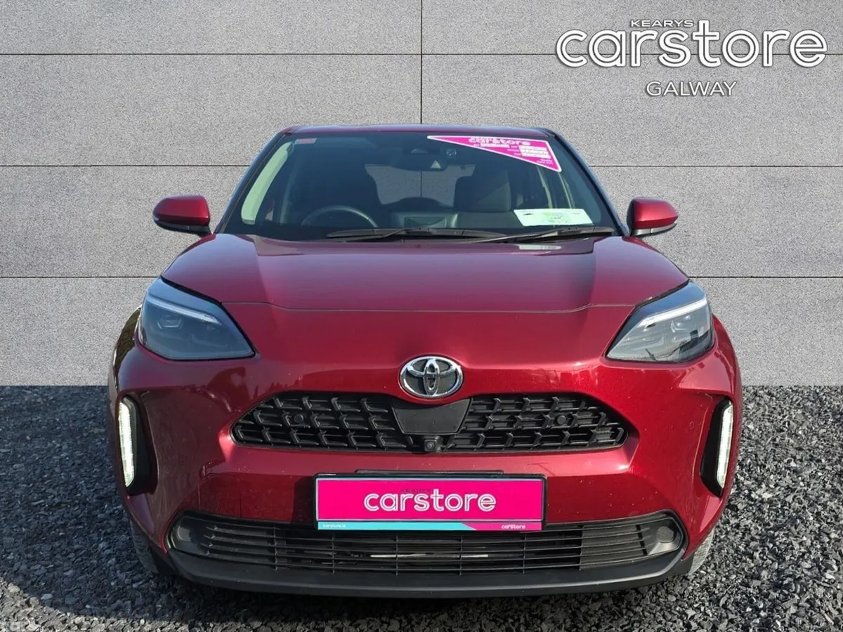Toyota Yaris Cross Hatchback, Petrol, 2022, Red