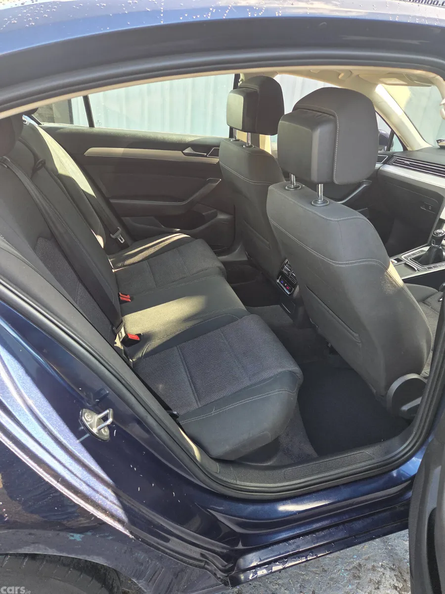 Volkswagen Passat Saloon, Diesel, 2015, Blue
