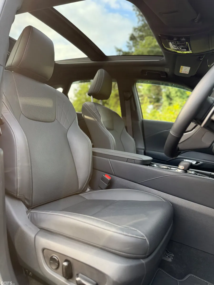 Lexus RX SUV, Petrol Plug-in Hybrid, 2025, Grey
