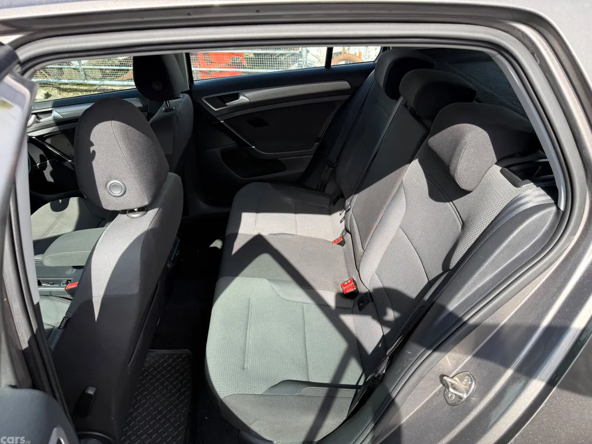 Volkswagen Golf Hatchback, Diesel, 2015, Grey