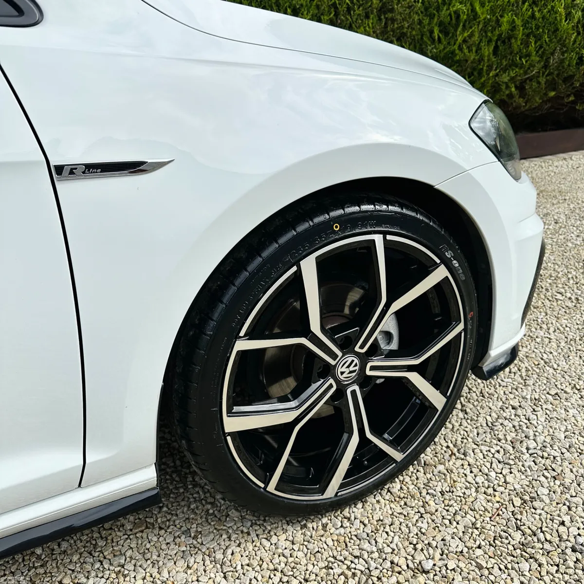 Volkswagen Golf Hatchback, Petrol, 2019, White
