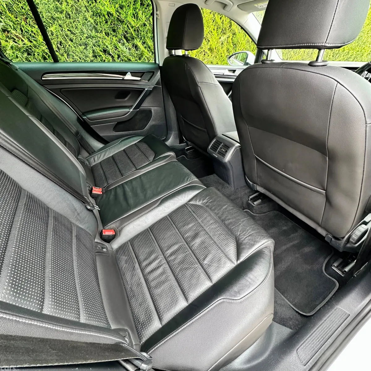 Volkswagen Golf Hatchback, Petrol, 2019, White