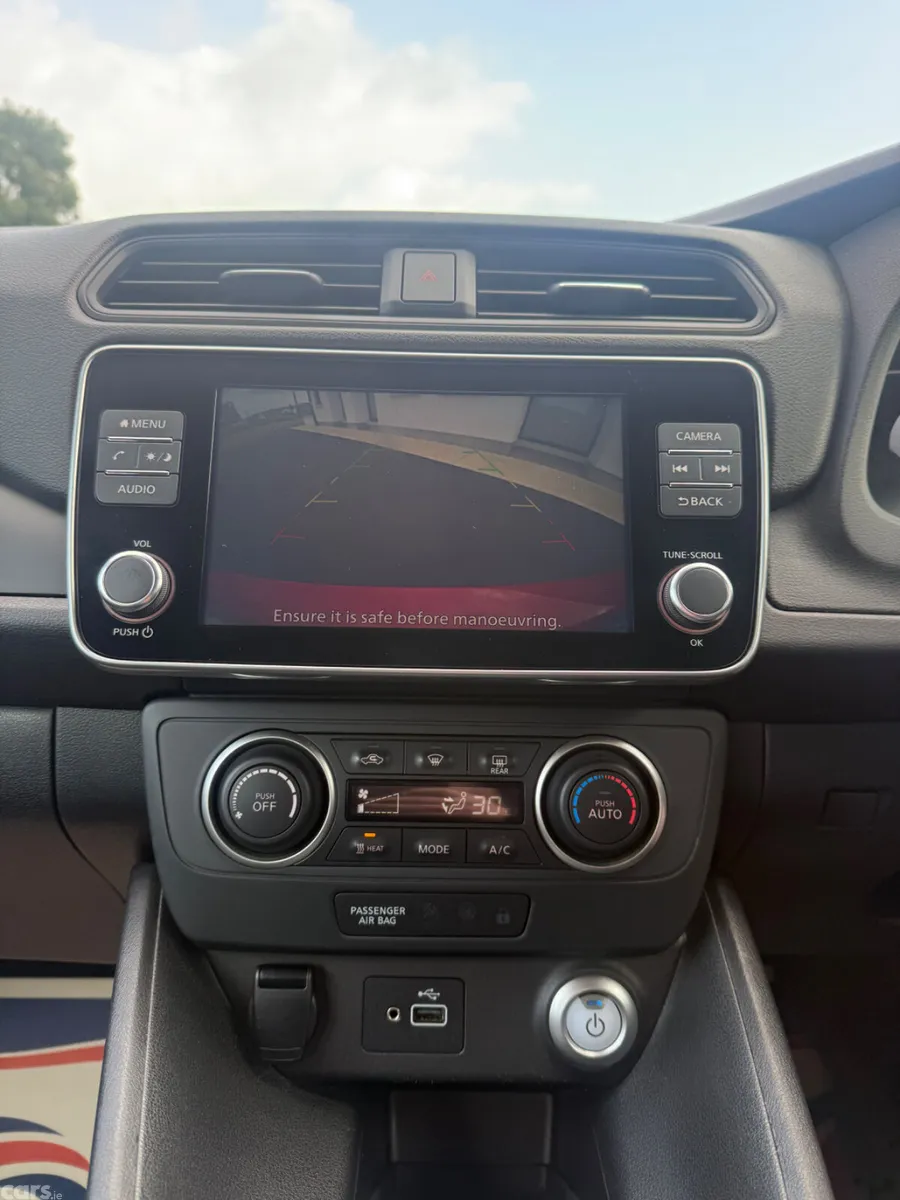 Nissan Leaf Hatchback, Electric, 2022, Red