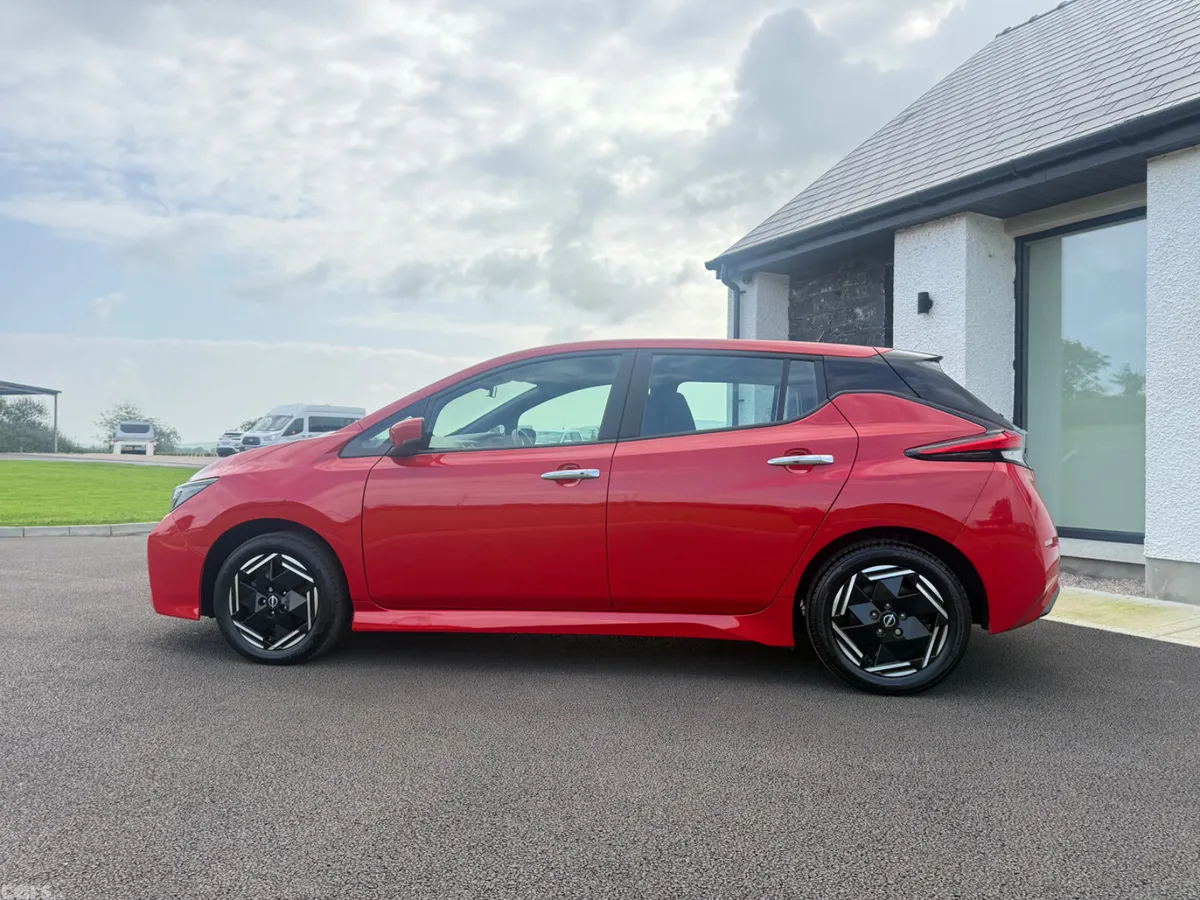 Nissan Leaf Hatchback, Electric, 2022, Red