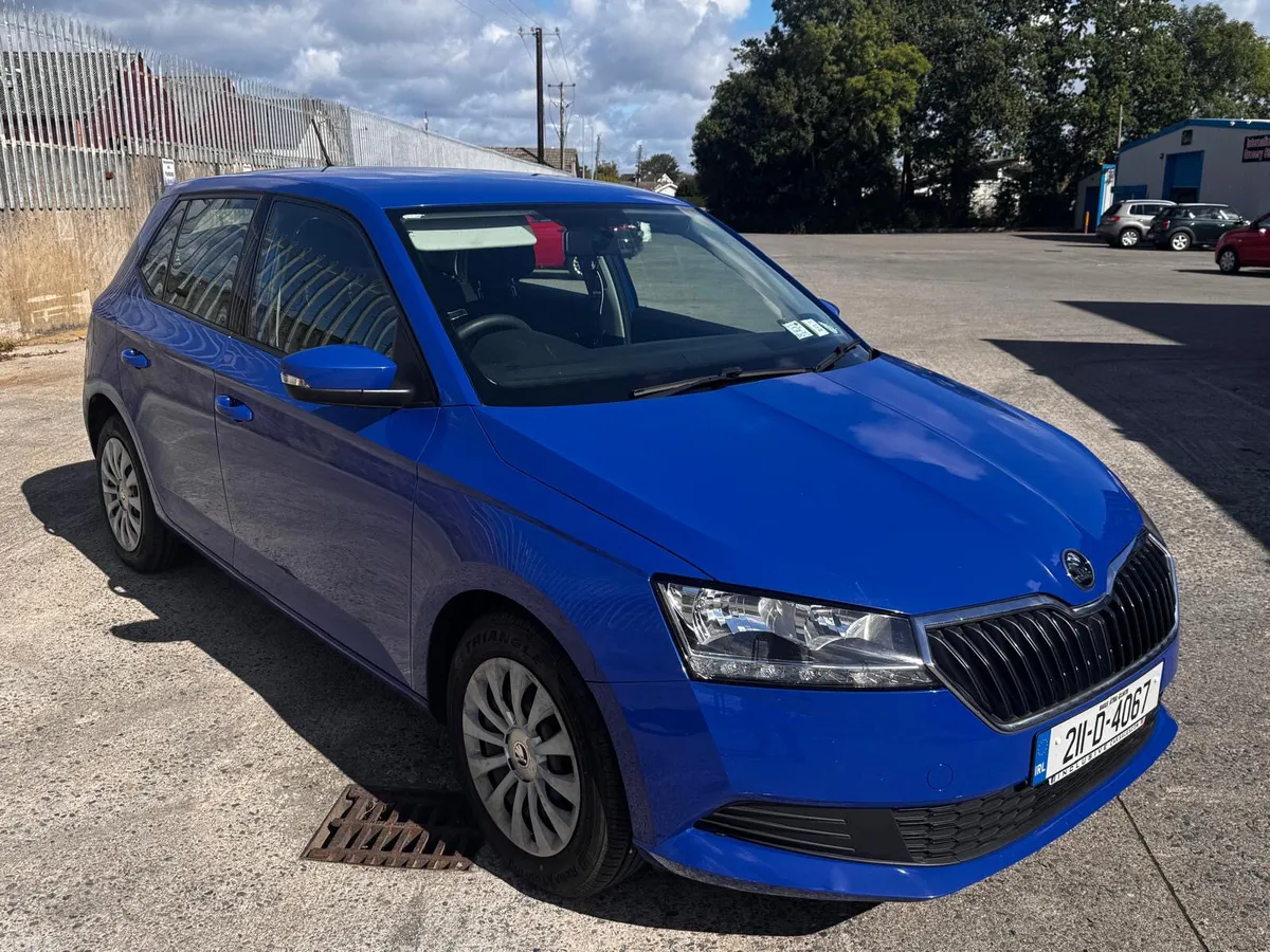 Skoda Fabia Hatchback, Petrol, 2021, Blue