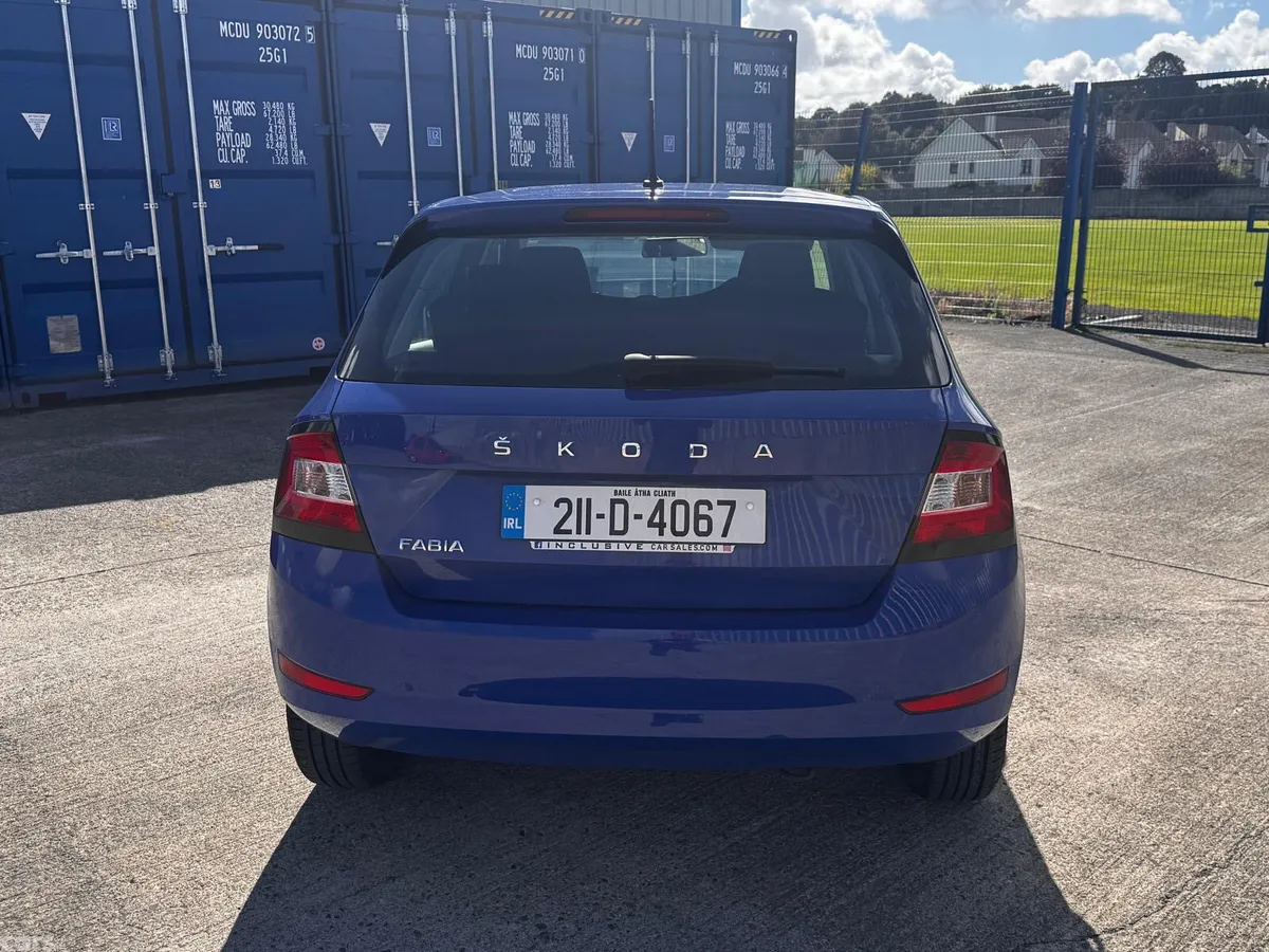 Skoda Fabia Hatchback, Petrol, 2021, Blue