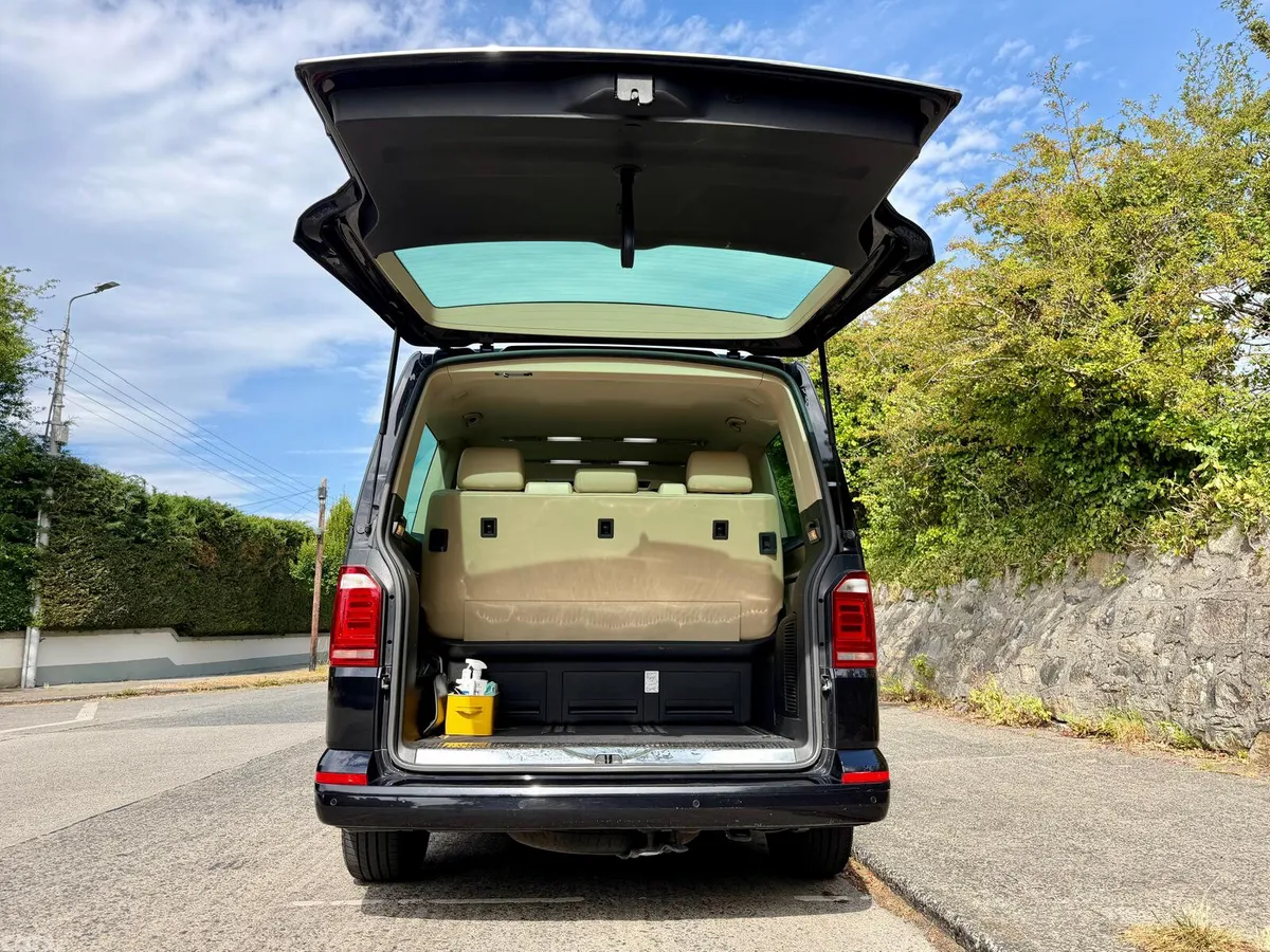 Volkswagen Caravelle MPV, Diesel, 2019, Black