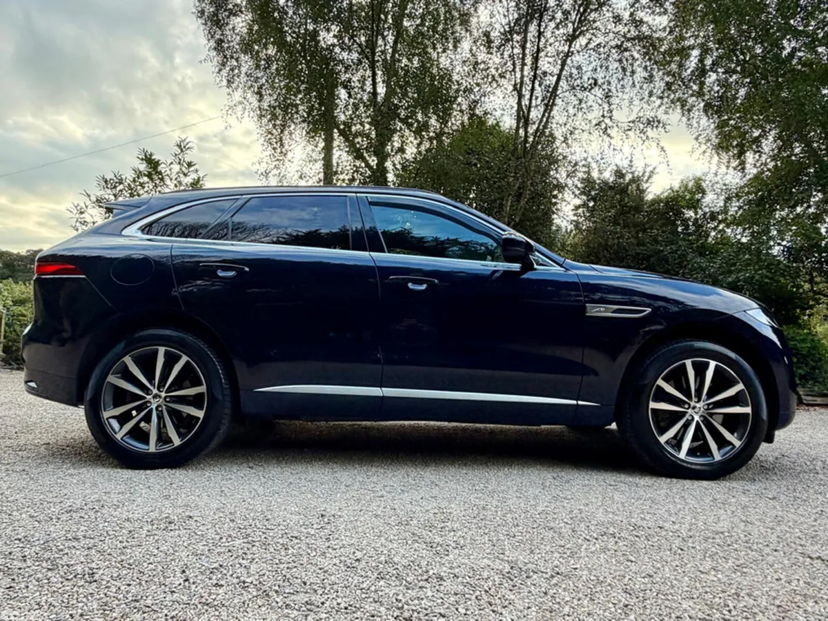 Jaguar F-Pace SUV, Petrol Plug-in Hybrid, 2024, Blue