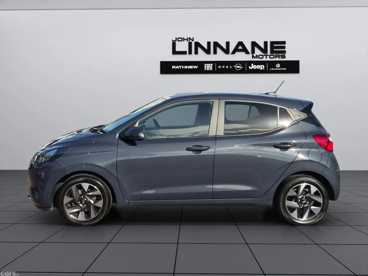 Hyundai i10 Hatchback, Petrol, 2023, Grey