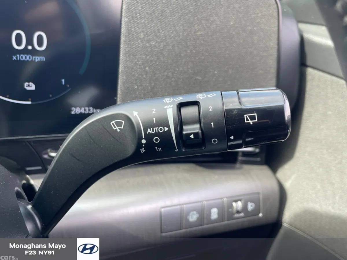 Hyundai KONA MPV, Petrol Hybrid, 2024, Grey