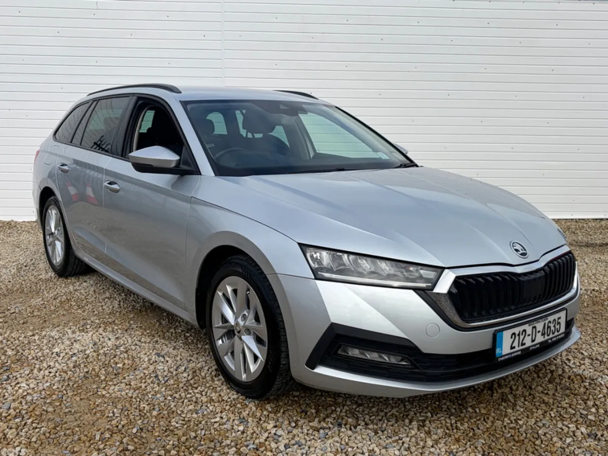 Skoda Octavia Estate, Diesel, 2021, Grey