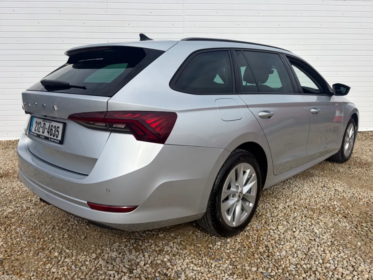 Skoda Octavia Estate, Diesel, 2021, Grey
