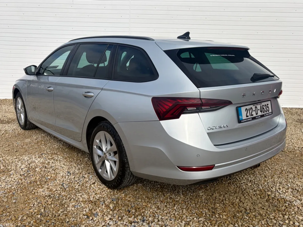 Skoda Octavia Estate, Diesel, 2021, Grey