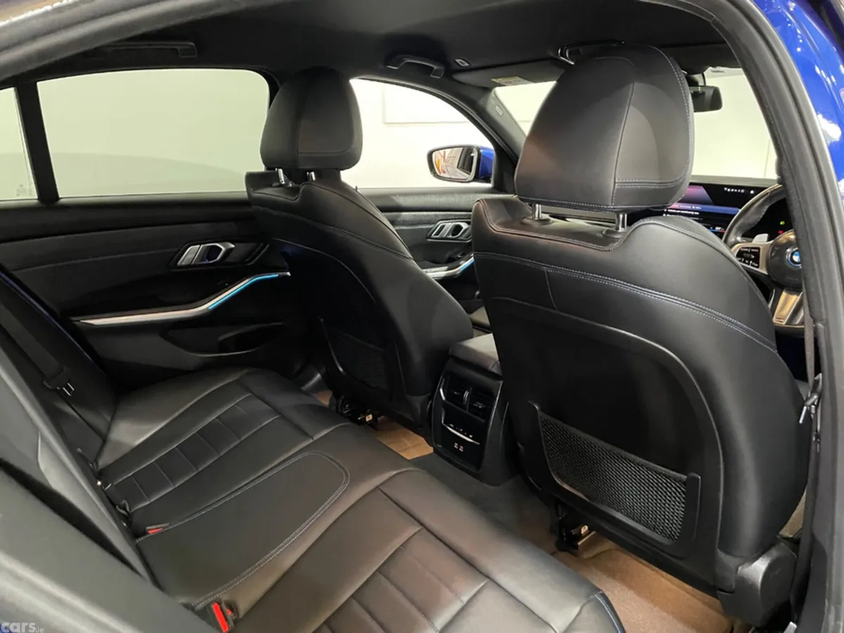BMW 3-Series Saloon, Petrol Plug-in Hybrid, 2023, Blue