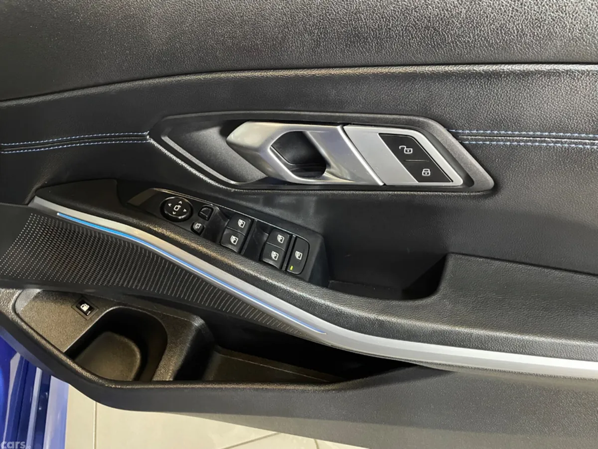 BMW 3-Series Saloon, Petrol Plug-in Hybrid, 2023, Blue