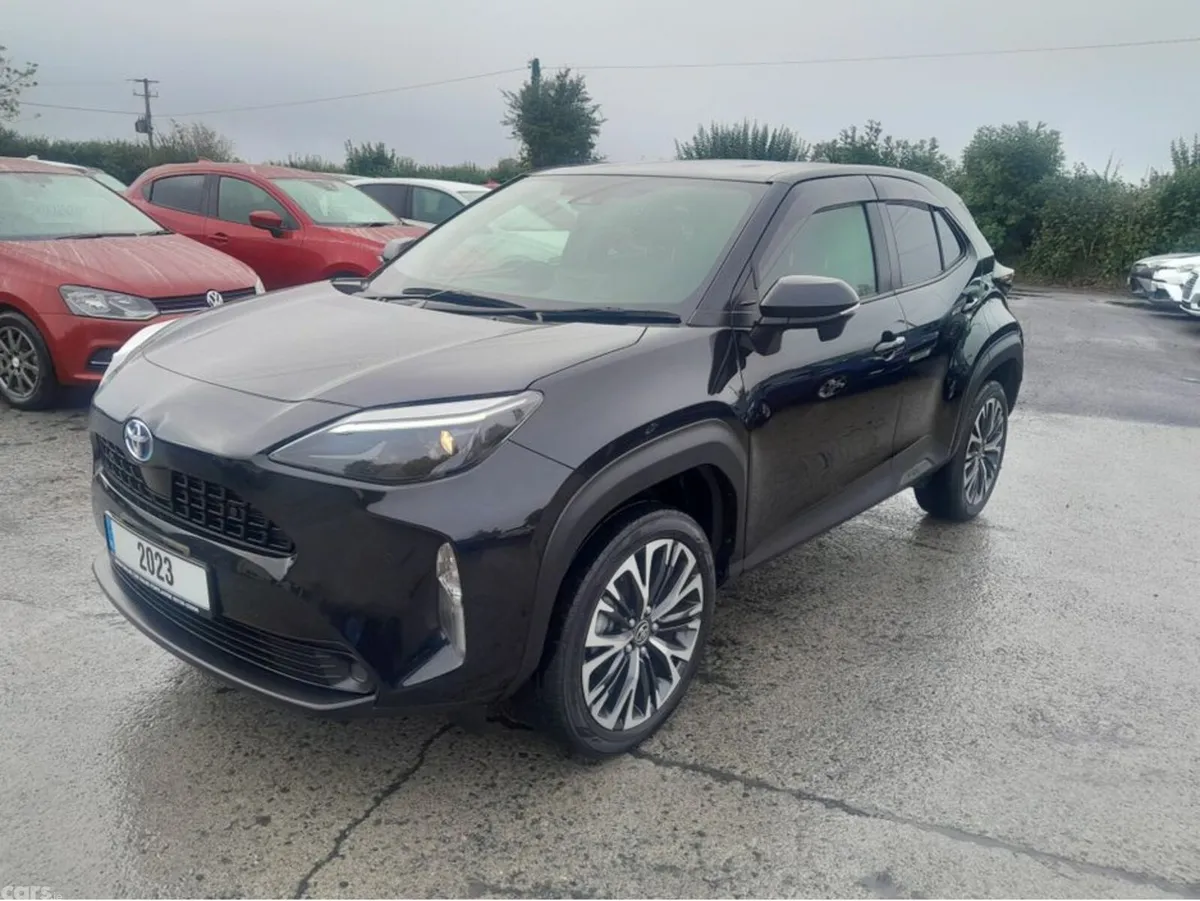 Toyota Yaris Cross SUV, Petrol Hybrid, 2023, Black