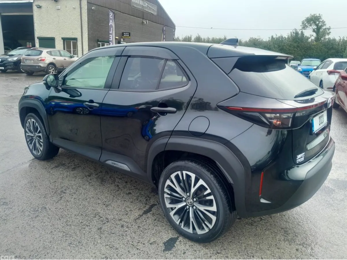 Toyota Yaris Cross SUV, Petrol Hybrid, 2023, Black