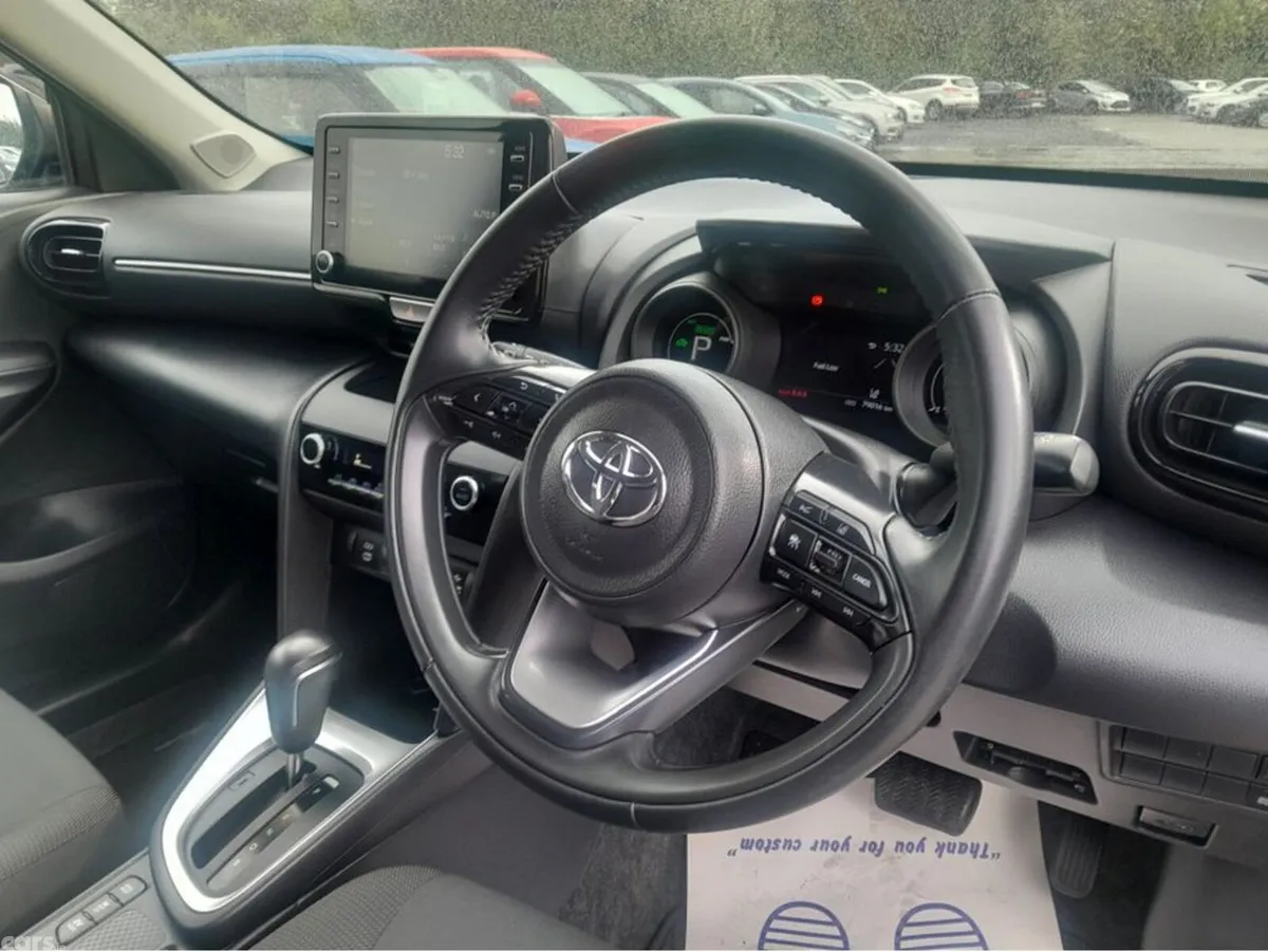 Toyota Yaris Cross SUV, Petrol Hybrid, 2023, Black