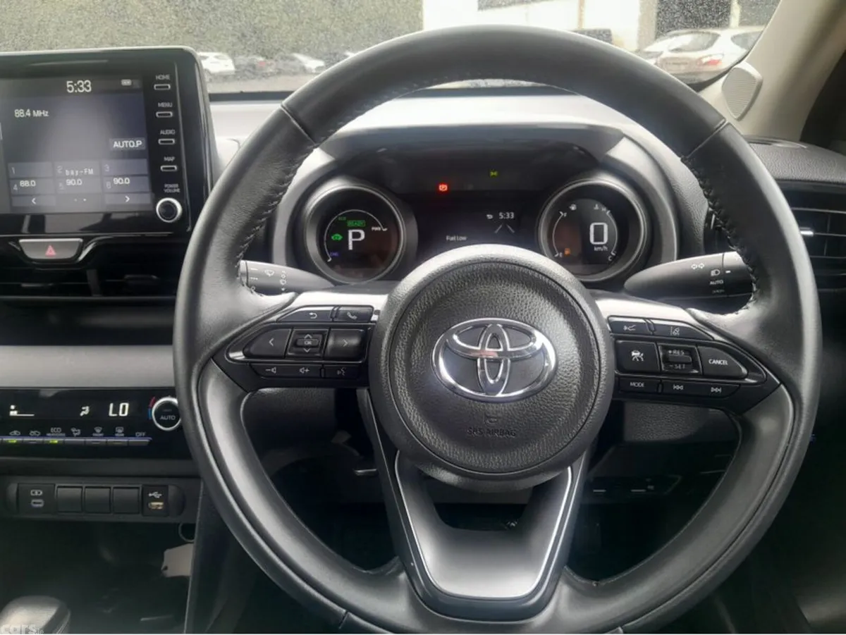 Toyota Yaris Cross SUV, Petrol Hybrid, 2023, Black