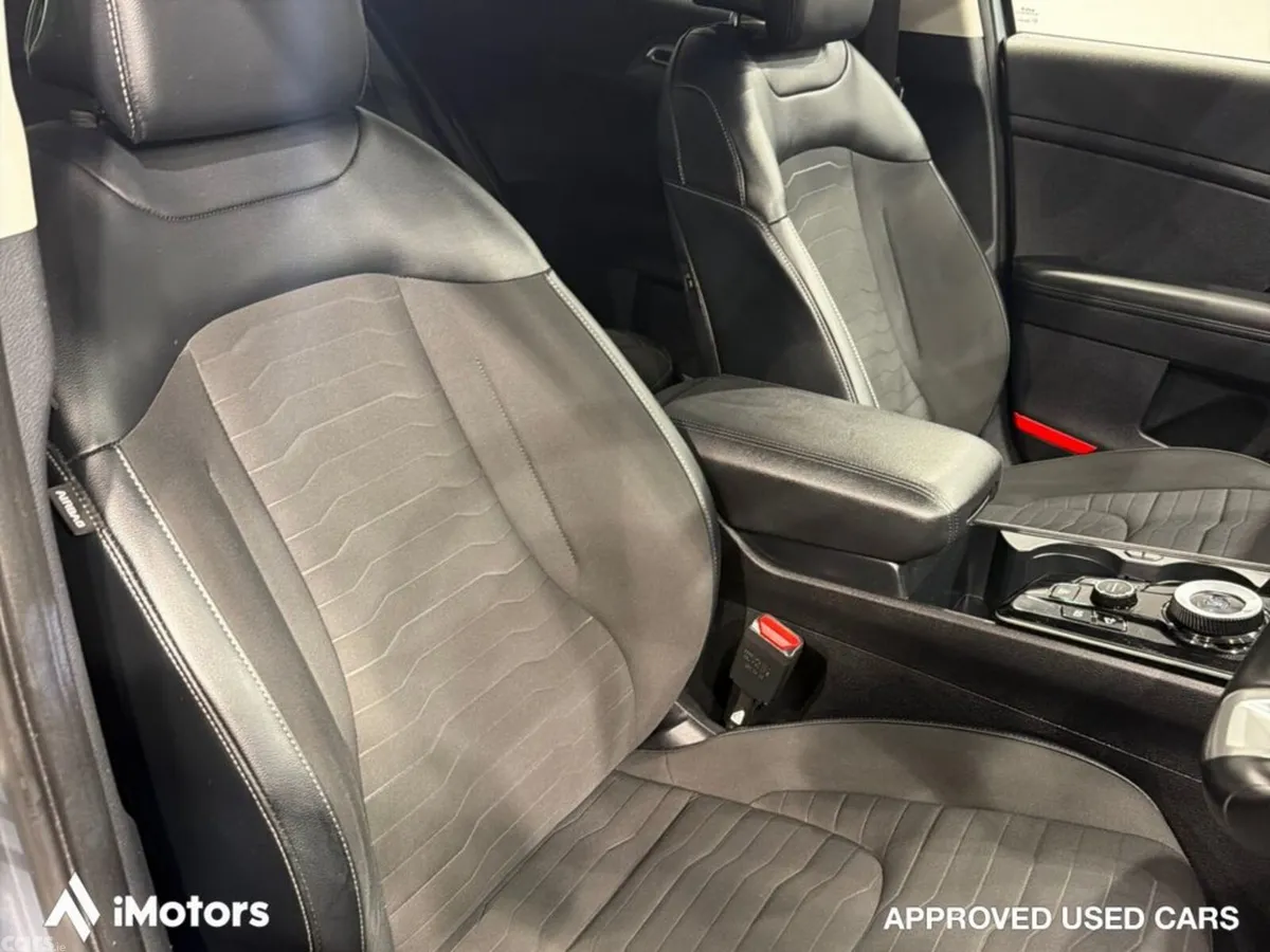 Kia Sportage SUV, Petrol Hybrid, 2023, Grey
