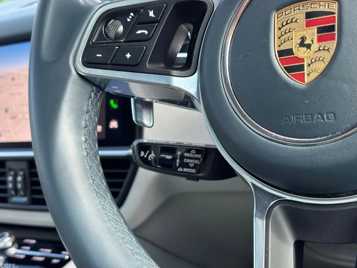Porsche Cayenne SUV, Petrol Plug-in Hybrid, 2023, Black