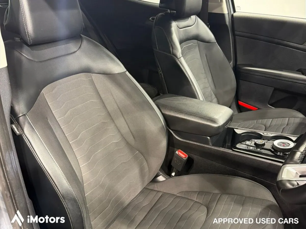 Kia Sportage SUV, Petrol Plug-in Hybrid, 2023, Grey