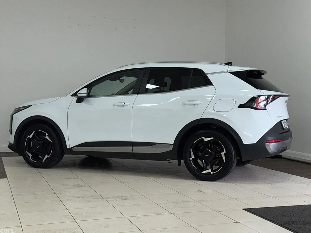 Kia Sportage MPV, Diesel Hybrid, 2026, White