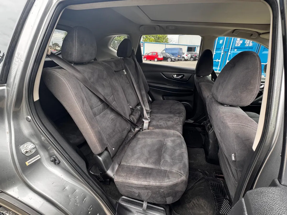 Nissan X-Trail SUV, Diesel, 2015, Grey