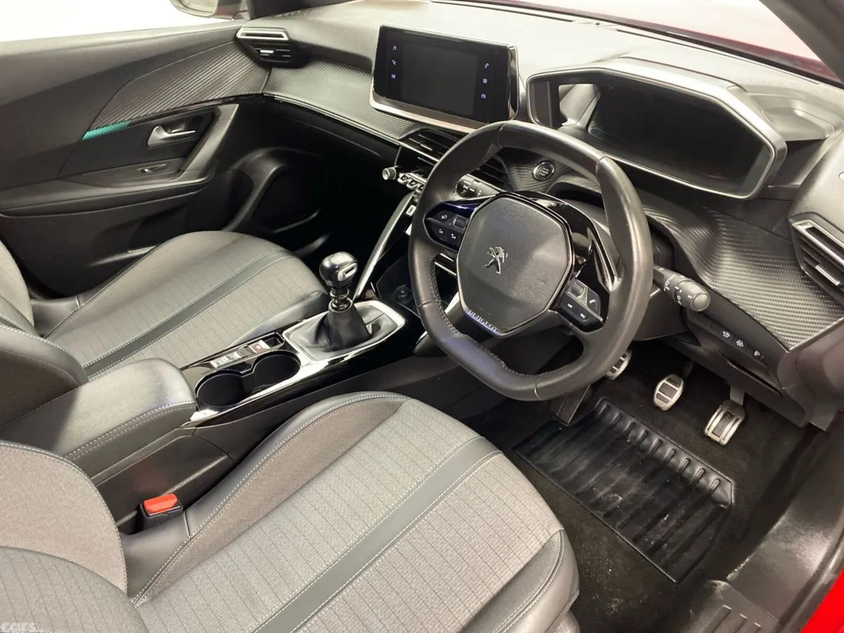 Peugeot 2008 MPV, Petrol, 2023, Red