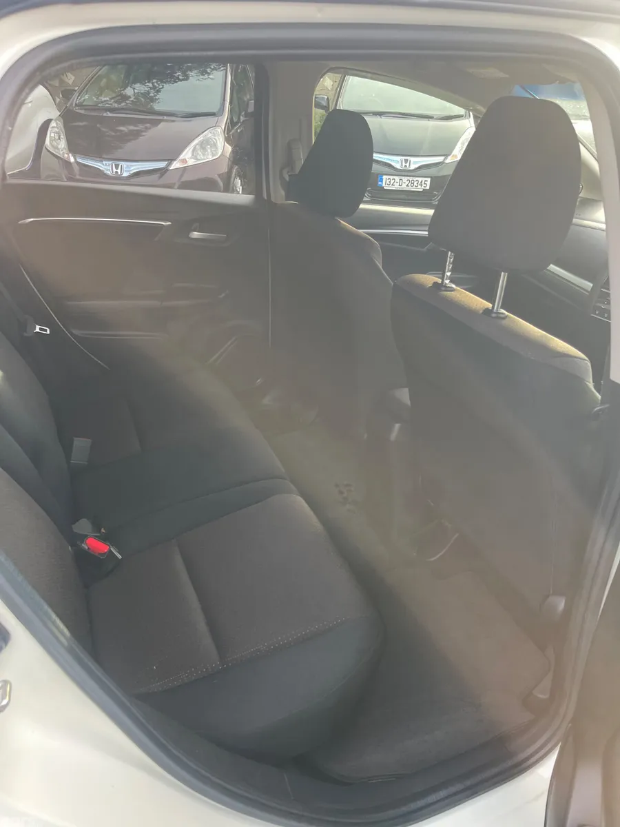 Honda Fit Hatchback, Petrol Hybrid, 2014, White