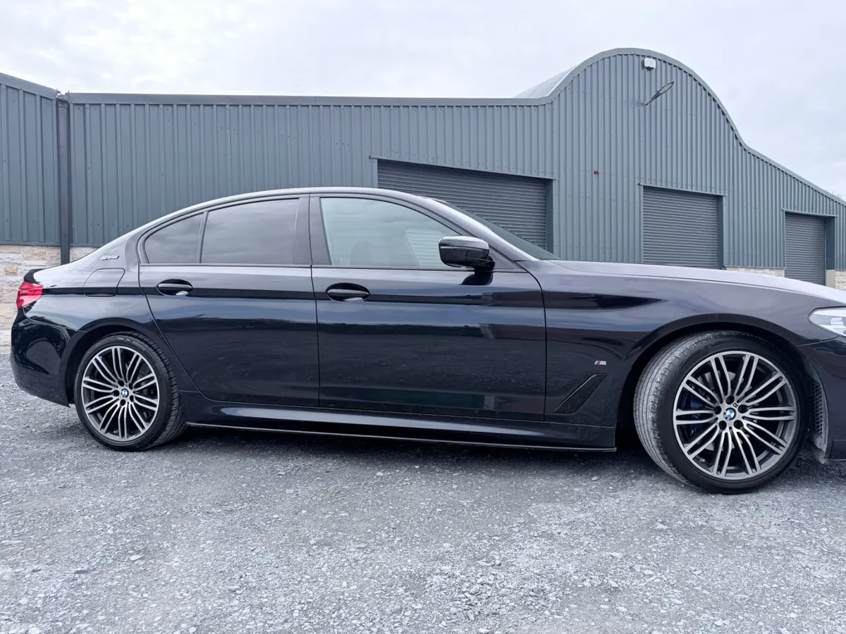 BMW 5-Series Saloon, Petrol Plug-in Hybrid, 2018, Black