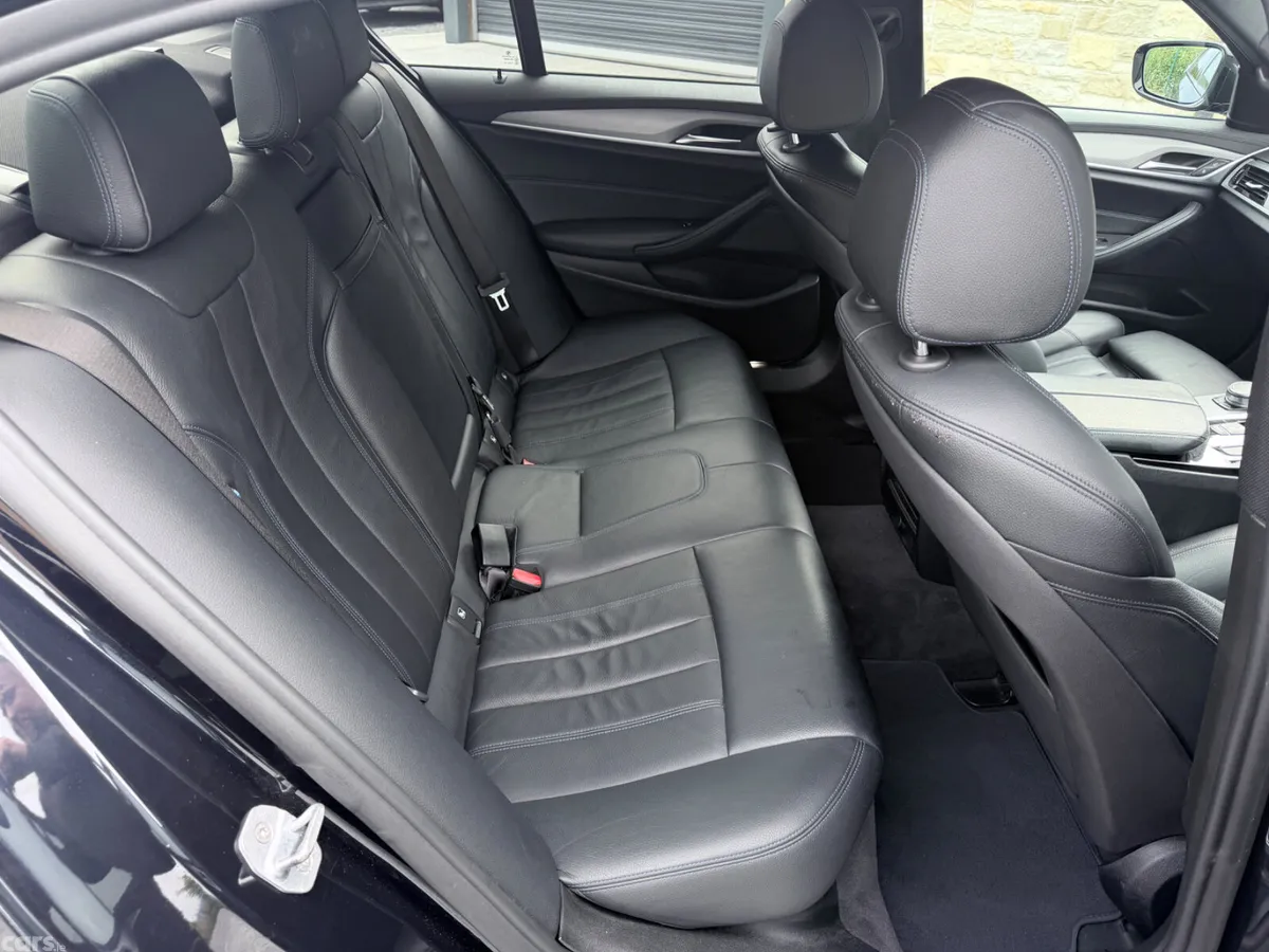 BMW 5-Series Saloon, Petrol Plug-in Hybrid, 2018, Black