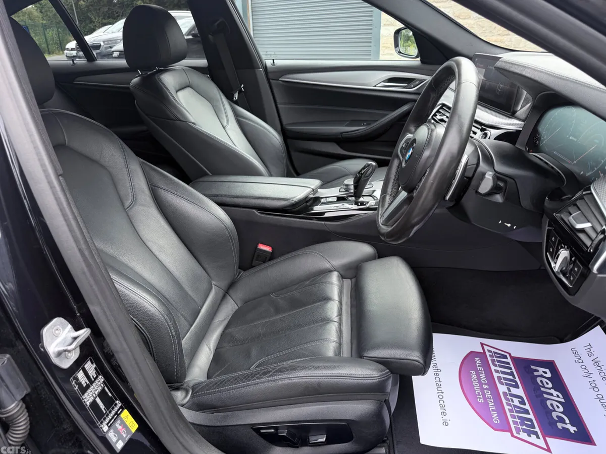 BMW 5-Series Saloon, Petrol Plug-in Hybrid, 2018, Black