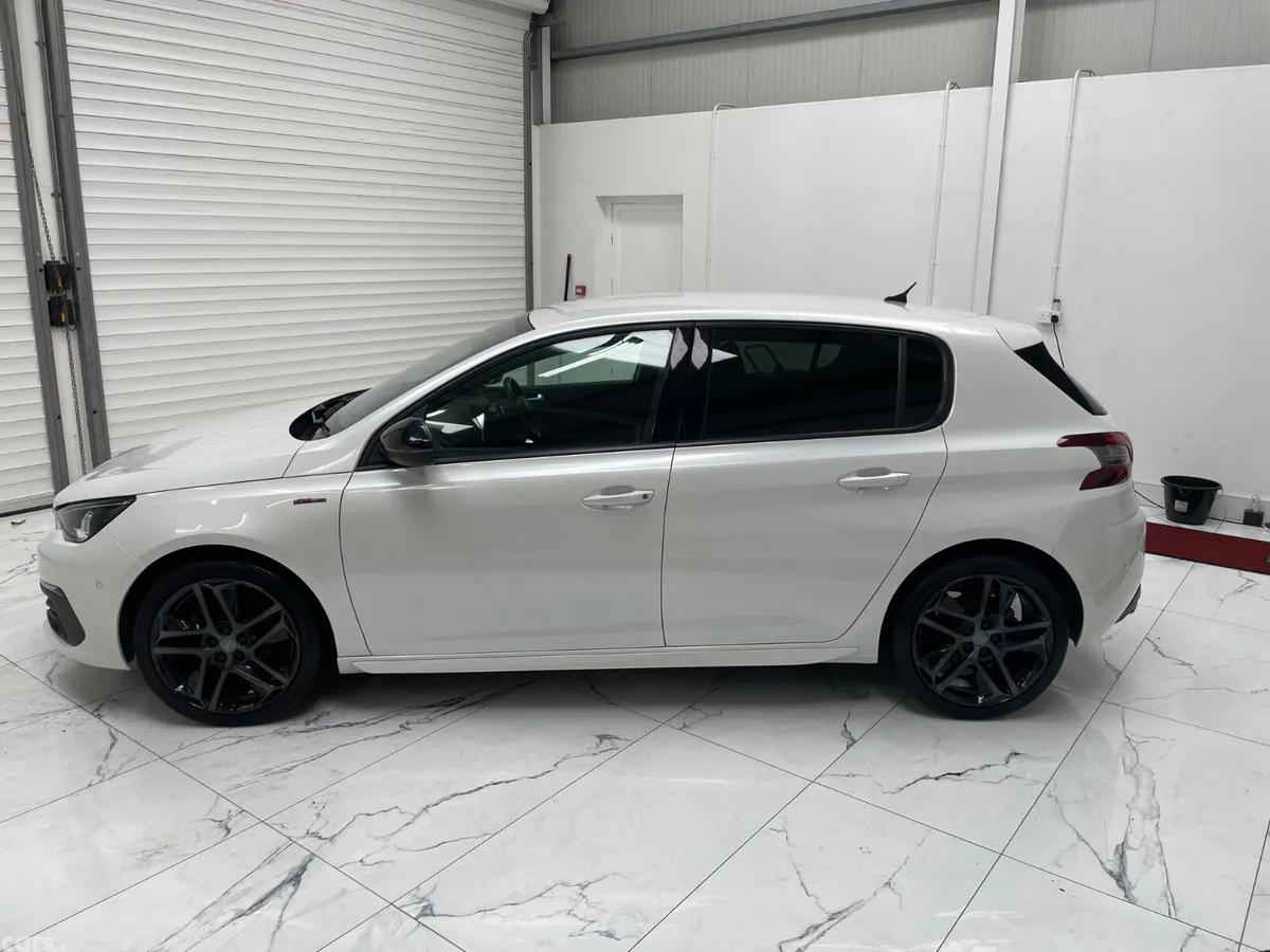 Peugeot 308 Hatchback, Diesel, 2021, White