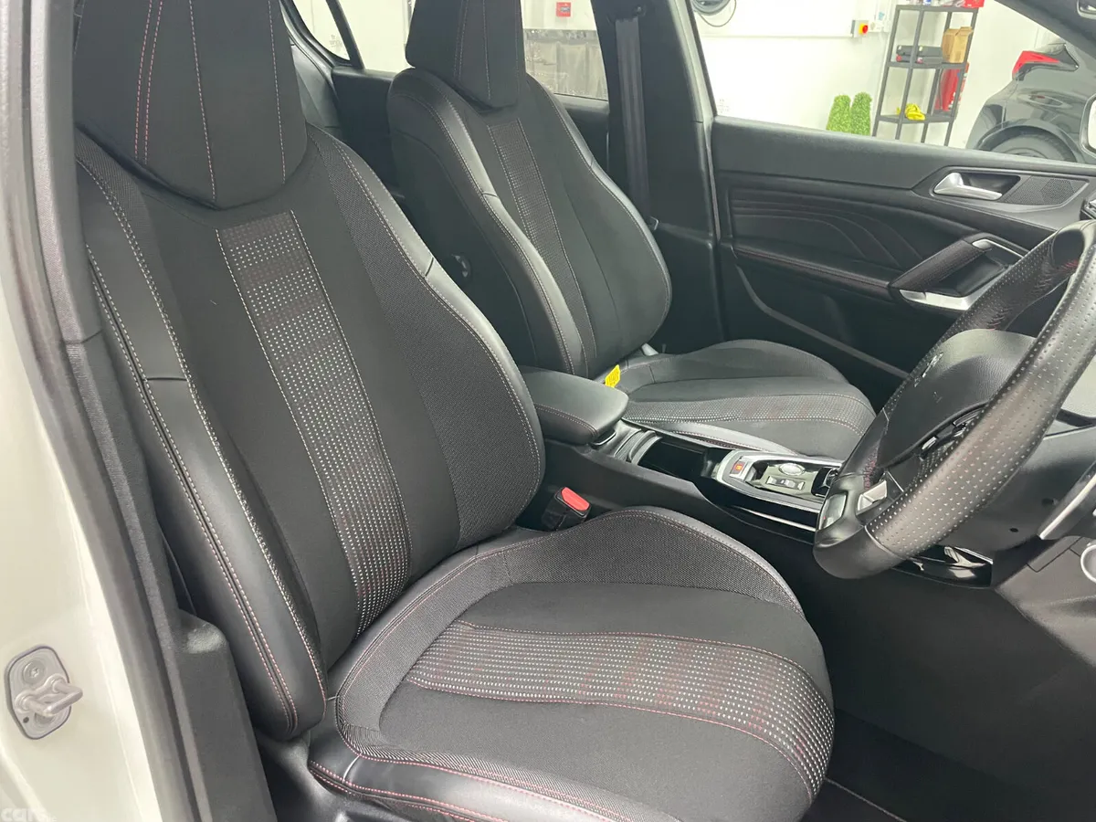 Peugeot 308 Hatchback, Diesel, 2021, White