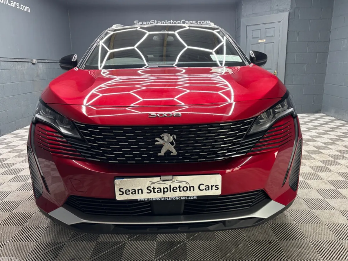 Peugeot 3008 MPV, Diesel, 2024, Red