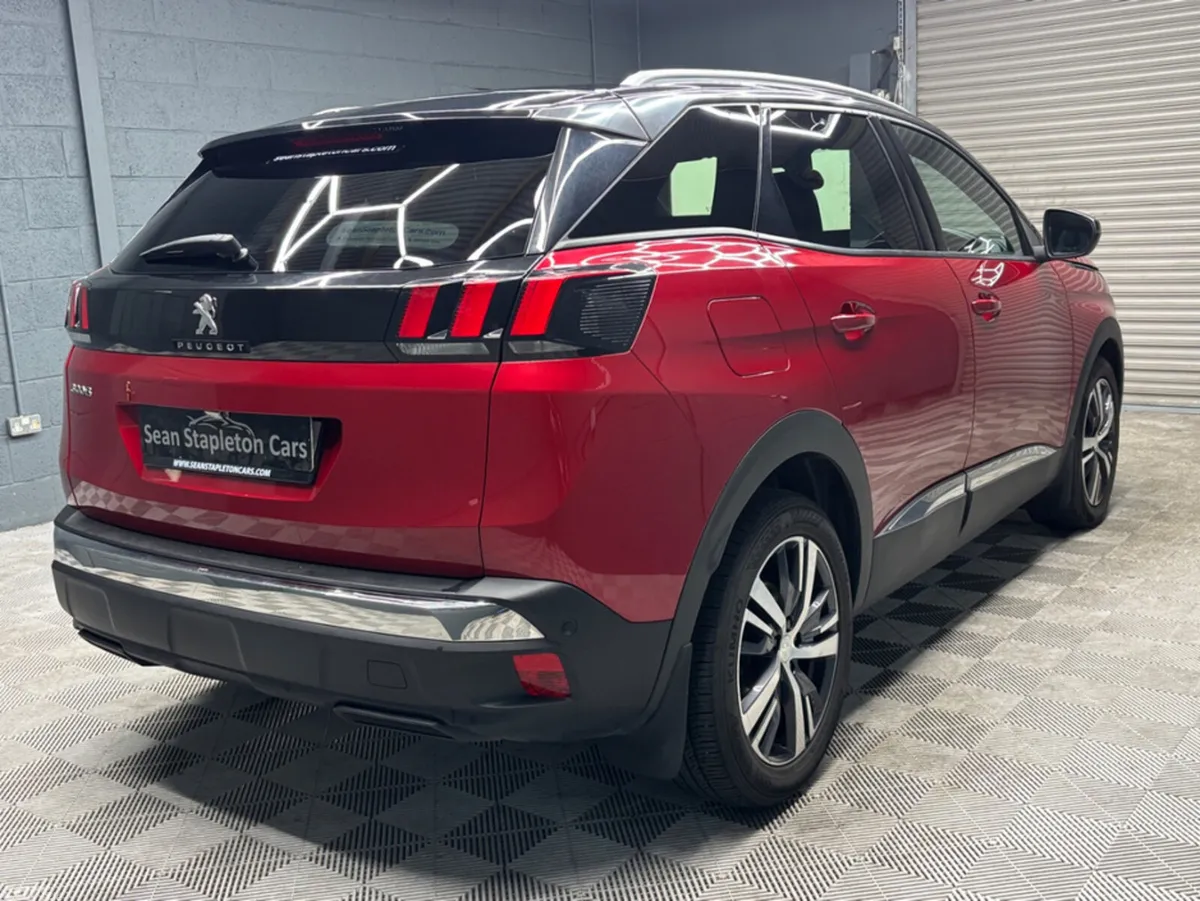 Peugeot 3008 MPV, Diesel, 2024, Red