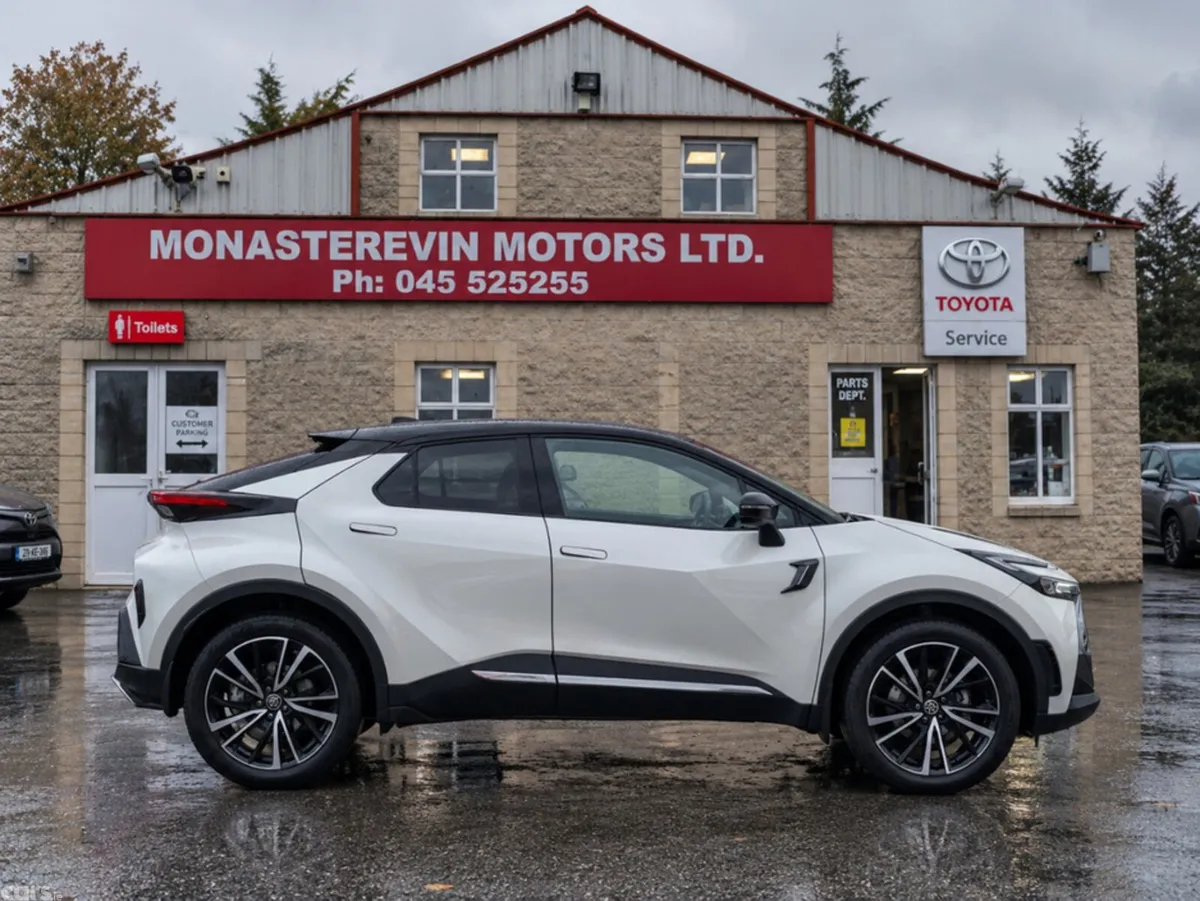 Toyota C-HR Hatchback, Petrol Hybrid, 2024, White