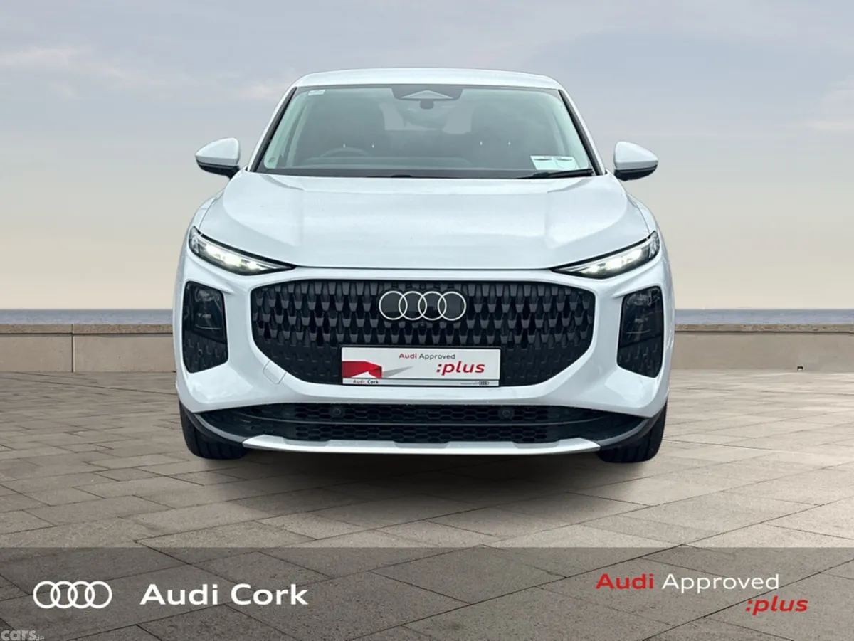 Audi Q3 Hatchback, Diesel, 2026, White