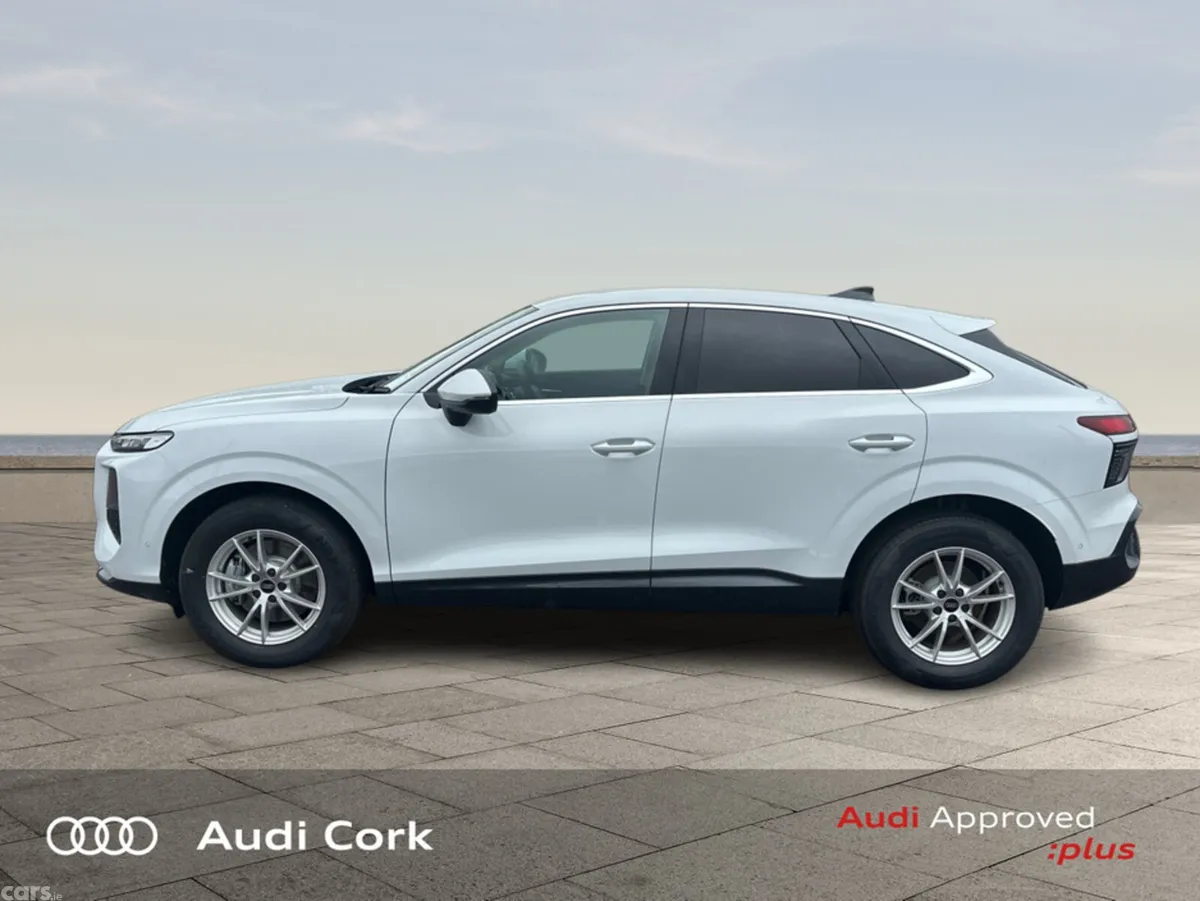 Audi Q3 Hatchback, Diesel, 2026, White