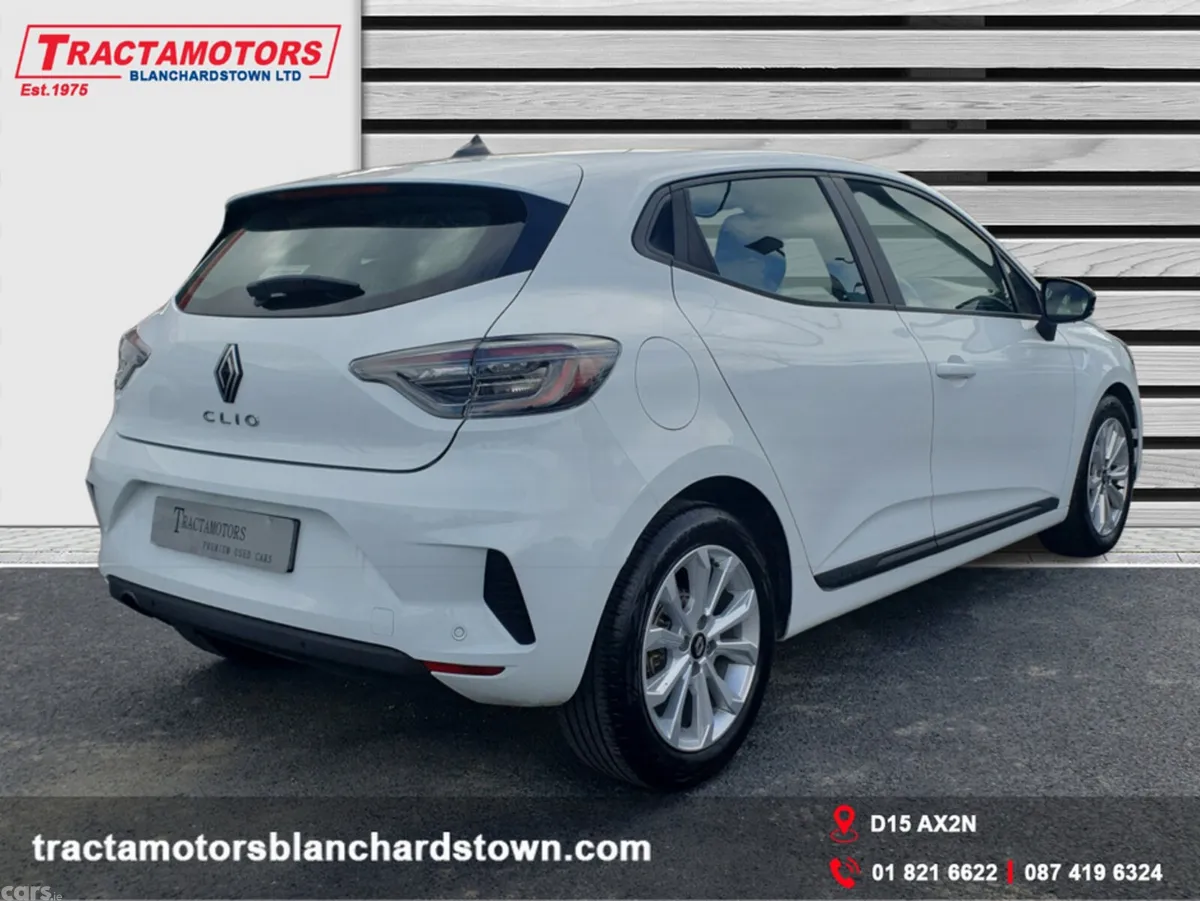 Renault Clio Hatchback, Petrol, 2024, White