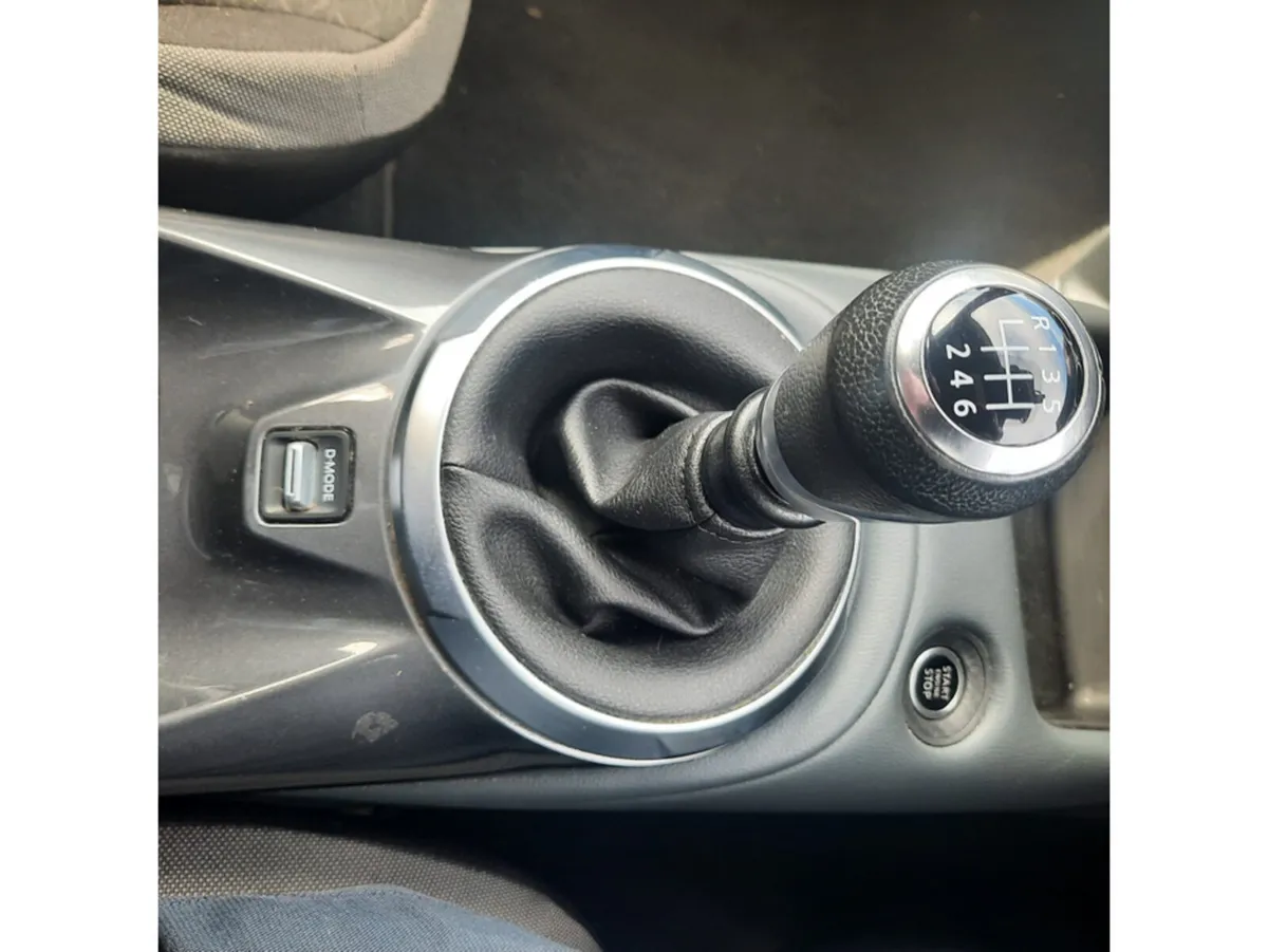 Nissan Juke MPV, Petrol, 2021, White