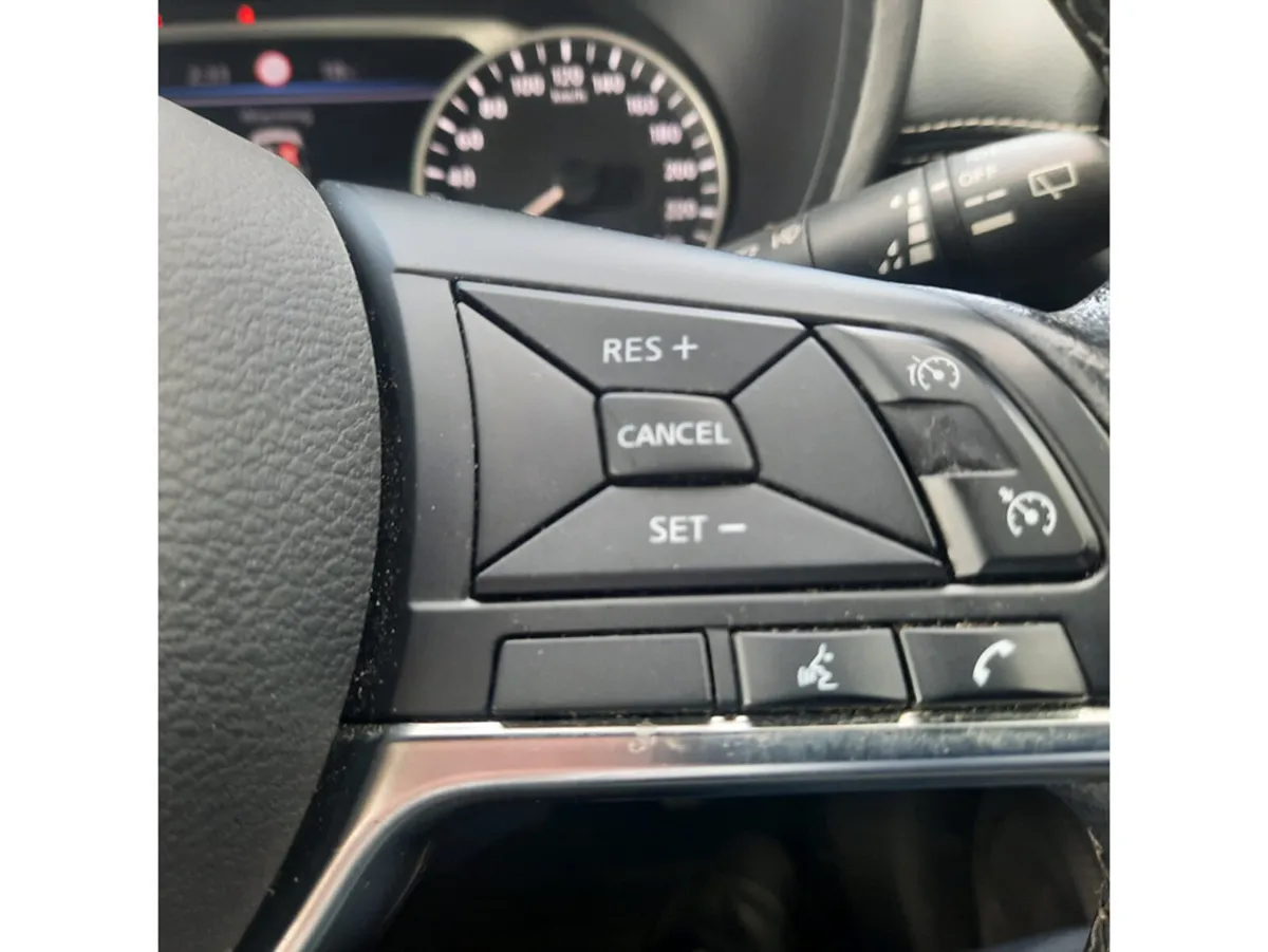 Nissan Juke MPV, Petrol, 2021, White
