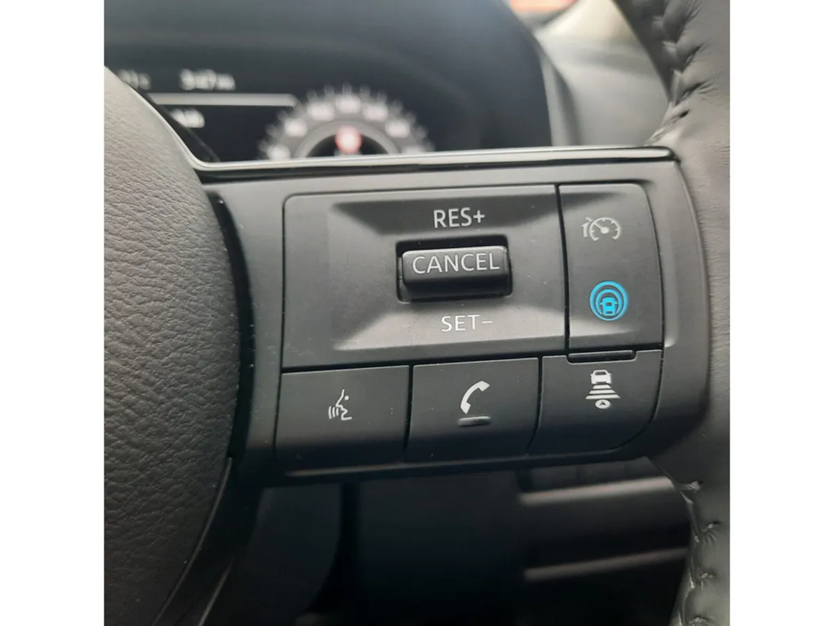 Nissan Qashqai MPV, Petrol Hybrid, 2026, Grey
