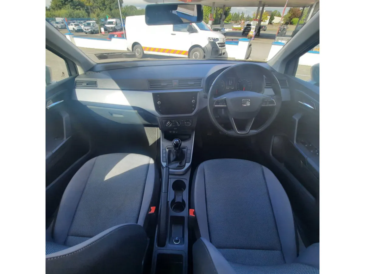 SEAT Arona Hatchback, Petrol, 2021, Grey
