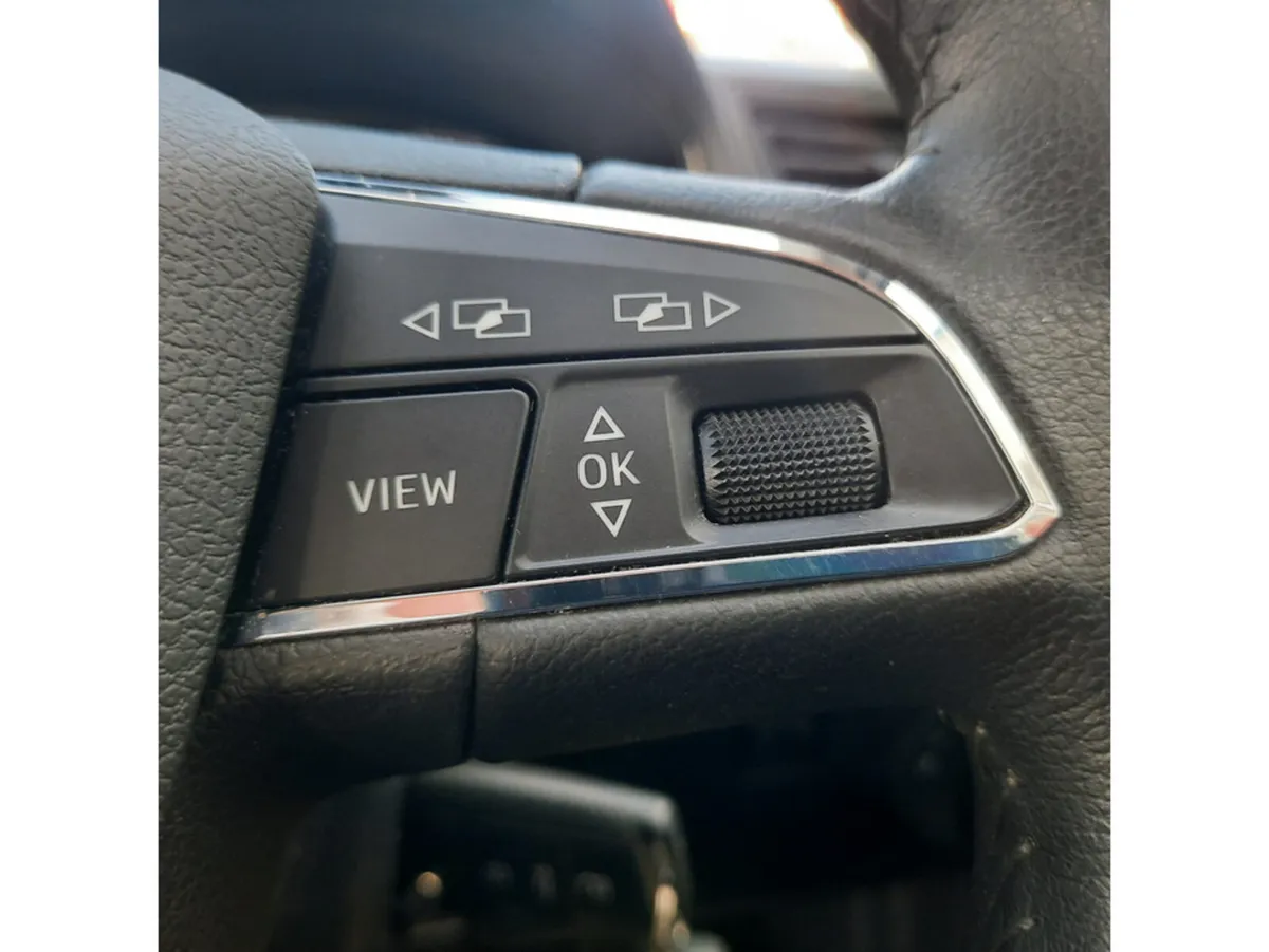 SEAT Arona Hatchback, Petrol, 2021, Grey