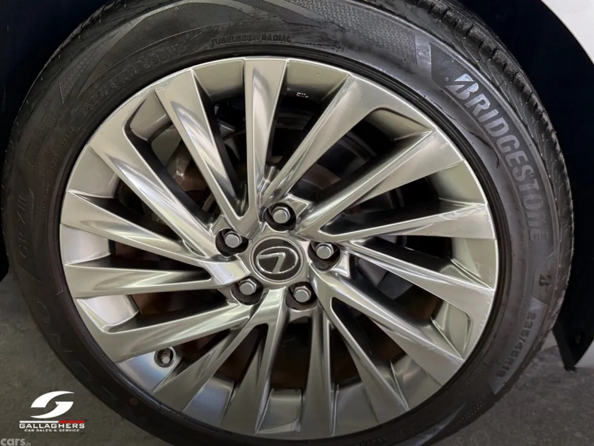 Lexus ES Saloon, Petrol Hybrid, 2021, Silver